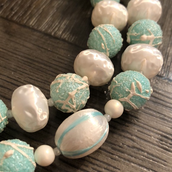 Vintage 1950’s Two Strand Splatter & Striped Satin Bead Necklace - Picture 2 of 12